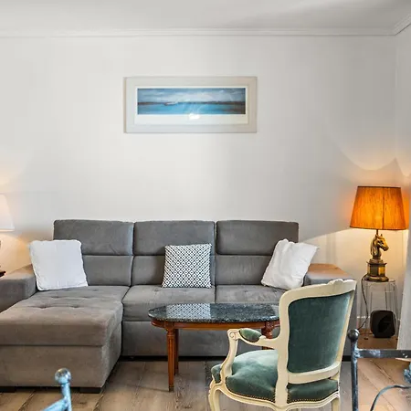 Appartement Entier 3 Pièces Face Au Port